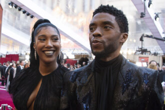 chadwick-boseman’s-widow-shares-the-acceptance-speech-she-would-have-given-if-he-had-won-the-oscar