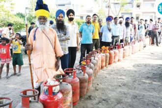 lpg-crisis:-check-on-city-level-cooking-gas-prices-as-supply-concerns-grip-india