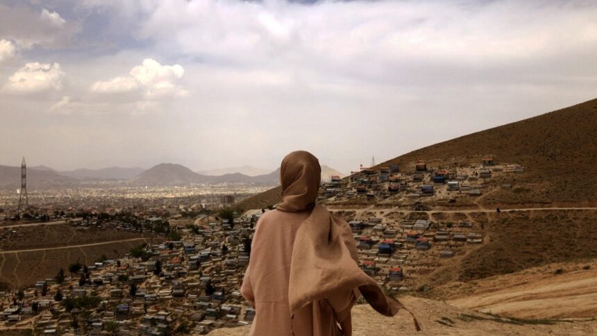 ‘the-secret-reading-club-of-kabul’-follows-young-afghan-women,-inspired-by-anne-frank,-defying-the-taliban:-“they-want-to-be-heard-and-seen”