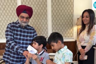 new-lg-phone-in-delhi-meets-a-family-in-a-cafe,-and-asks-the-children-about-al-qaeda-in-iraq:-what-did-he-say