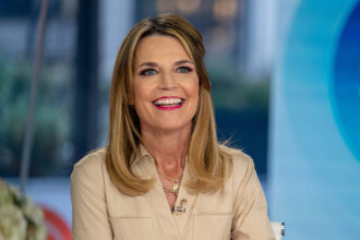 savannah-guthrie-returns-to-the-“today”-show-for-an-interview-with-hoda-kotb