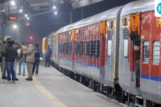 three-incidents-of-assault-on-railway-passengers-by-pantry-wagon-staff-reported-in-2025:-vaishnaw
