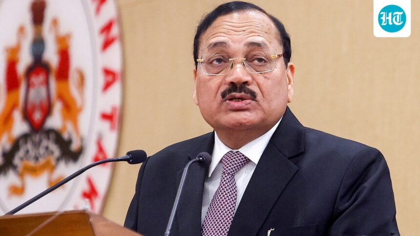 ‘no-one-dares’:-cji-warned-of-criminal-contempt-action-after-brother-summoned-by-litigant’s-father