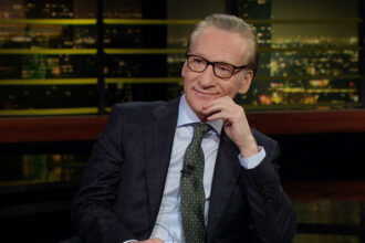 bill-maher-wins-mark-twain-award-for-humor-after-white-house-calls-it-‘fake-news’