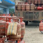 switch-to-png-if-available-or-lose-lpg-supply:-government-order-for-households-amid-shortage-fears