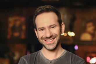was-onlyfans-mogul-leo-radvinsky-the-mark-zuckerberg-of-the-online-porn-industry?
