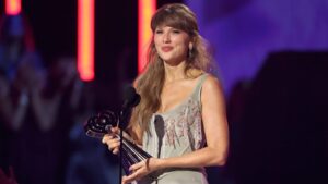 iheartradio-music-awards:-taylor-swift-dominates-winners-list-over-alex-warren