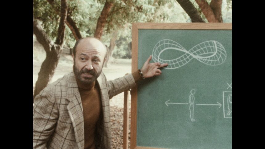 time-travel-short-“mobius-loop”-finds-live-broadcast-at-home