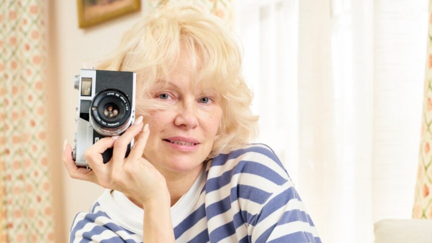 pamela-anderson’s-new-campaign-bans-ai-models