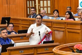 aap-left-delhi-with-a-debt-burden-of-rs-47-lakh,-says-cm-rekha-gupta-in-budget-session