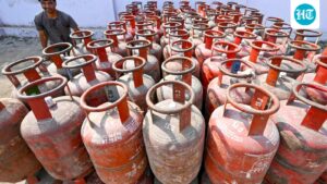 png-vs-lpg:-why-piped-natural-gas-is-holding-up-while-cylinders-struggle-amid-strait-of-hormuz-chokehold