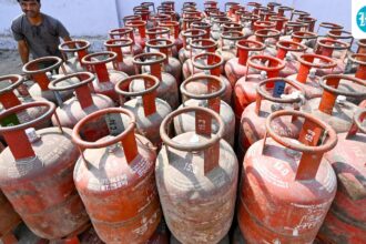 png-vs-lpg:-why-piped-natural-gas-is-holding-up-while-cylinders-struggle-amid-strait-of-hormuz-chokehold