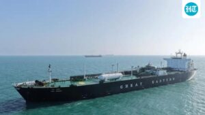 lpg-tanker-jag-vasant-safely-docks-at-vadinar-port,-gujarat:-official