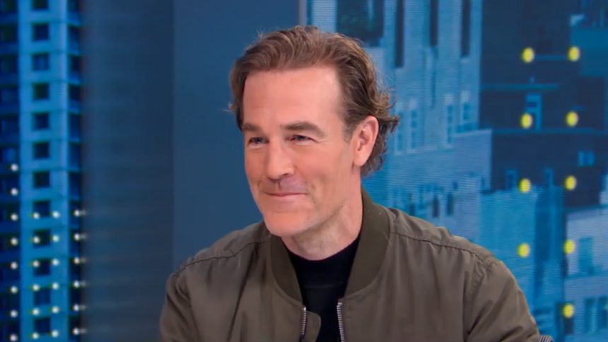 james-van-der-beek-smiles-impromptuly-at-his-daughter