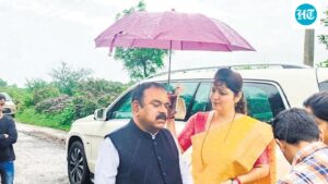 interaction-between-netas,-babus-and-teachers-in-maharashtra