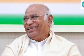 cash-aid,-inr-25-lakh-health-cover,-land-rights:-karg-unveils-assam-congress-manifesto