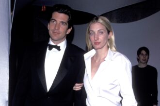 how-old-was-carolyn-bessette-when-she-met-jfk-jr?-their-relationship