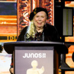 joni-mitchell-calls-canadian-leader-mark-carney-a-“blessing”-during-the-juno-awards