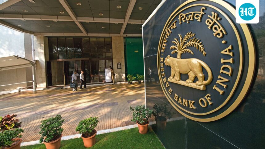 bank-holidays-next-week:-sbi,-pnb,-icici,-hdfc,-axis-bank-closed-for-up-to-6-days;-check-the-full-schedule