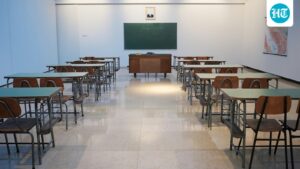 parents-protested-outside-the-delhi-education-department-over-an-attempt-to-recover-high-fees-of-two-private-schools