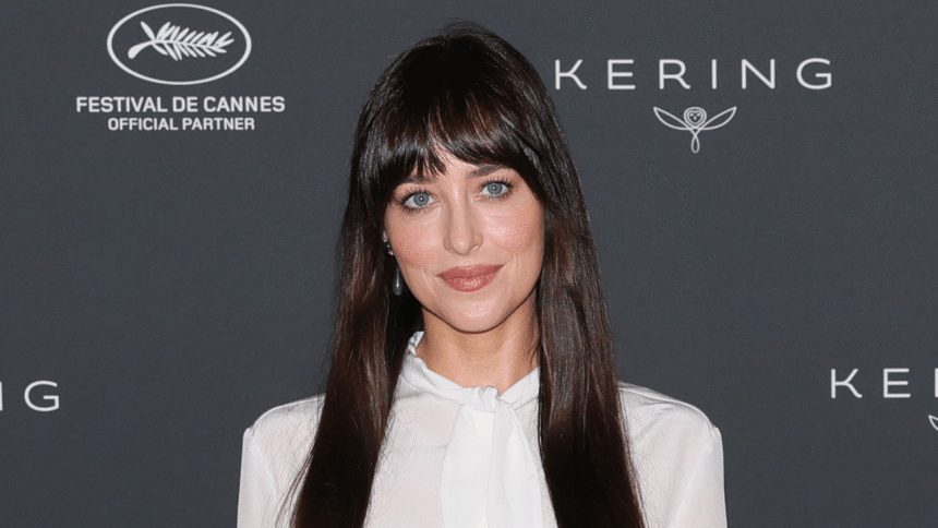 dakota-johnson-says-shaking-hands-with-everyone-at-the-audition-cost-her-her-job