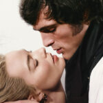 ‘wuthering-heights’-arrives-on-streaming:-a-place-to-watch-emerald-fennell’s-adaptation-at-home