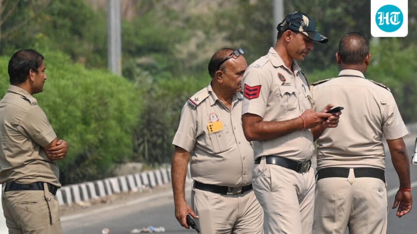 a-man-climbs-a-mobile-phone-tower-sholay-style-to-marry-his-cousin,-and-ends-up-in-prison