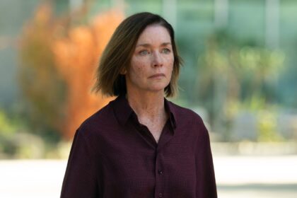 ‘paradise’-stars-julian-nicholson-and-thomas-doherty-had-the-same-questions-i-did-about-the-season-2-finale