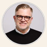 darren-abbott-replaces-john-mattes-as-hallmark’s-chief-media-officer-after-less-than-a-year