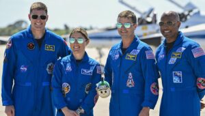 artemis-2-launch-date-and-time:-when-to-see-a-nasa-crew-go-to-the-moon
