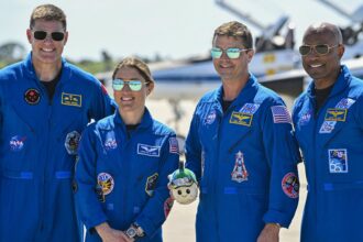 artemis-2-launch-date-and-time:-when-to-see-a-nasa-crew-go-to-the-moon