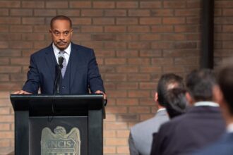 rocky-carroll-reacts-to-ncis’s-departure,-but-hints-at-how-he-might-return