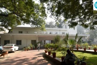 delhi-cm’s-‘jinxed’-house,-which-has-been-largely-vacant-for-decades,-is-set-for-demolition