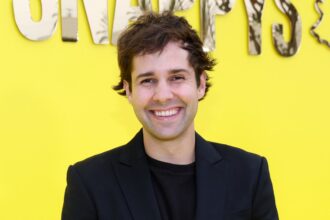 inside-snappys:-snapchat-launches-its-inaugural-awards-show,-with-kylie-jenner-and-david-dobrik-among-the-winners