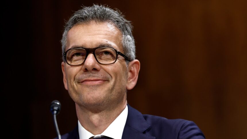 warner-music-is-buying-distributor-revelator-in-a-bid-to-capitalize-on-the-independent-market