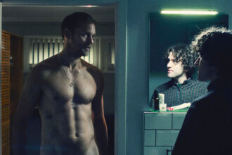 cut-or-uncut?-how-much-of-alexander-skarsgard’s-(fake)-penis-are-‘pillion’-viewers-getting-at-home?