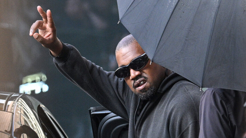 kanye-west-was-welcomed-back-to-los-angeles-during-his-blockbuster-comeback-show,-with-no-apologies