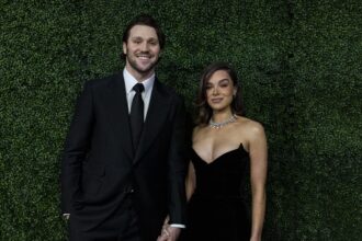 hailee-steinfeld’s-husband:-all-about-josh-allen-and-getting-to-know-her-ex-boyfriends