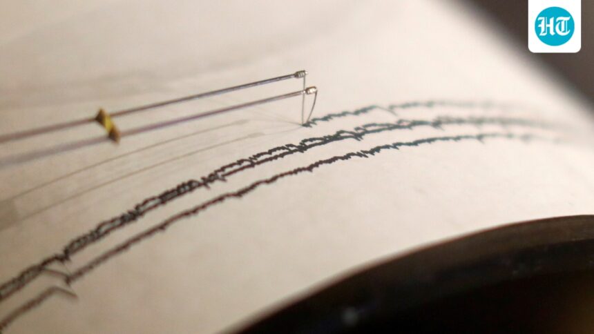 an-earthquake-shakes-delhi-ncr-and-residents-share-videos-of-fans-swaying | GIBN an-earthquake-shakes-delhi-ncr,-and-residents-share-videos-of-fans-swaying