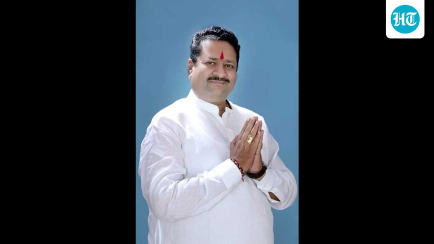 row-after-expulsion-bjp-mla-joins-poll-campaign-in-bagalkot