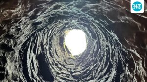 six-children-out-of-9-family-members-were-killed-when-a-car-fell-into-a-well-in-nashik,-maharashtra