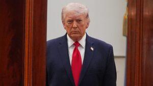 is-donald-trump-at-walter-reed-hospital-today?-he-explained-the-rumors