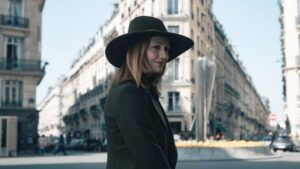 is-quinn-good-or-evil?-all-about-judy-greer’s-character-in-the-last-thing-he-told-me.