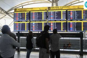 conflict-in-asia:-indian-airlines-have-canceled-more-than-10,000-flights-since-february-28