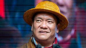 the-supreme-court-has-ordered-a-cbi-probe-against-arunachal-pradesh-cm-pema-khandu-over-allocation-of-public-contracts