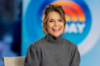 savannah-guthrie-returns-to-work:-‘ready-or-not,-let’s-spread-the-news’