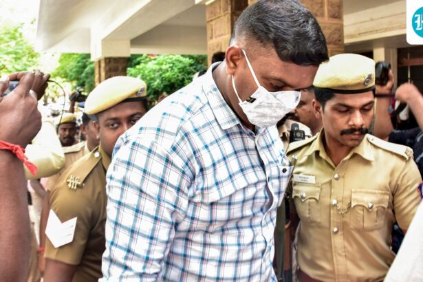 sathankulam-custodial-deaths:-court-sentences-death-to-9-policemen-who-tortured-and-killed-father-son-duo