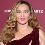 tina-knowles-stars-in-kurt-geiger’s-mother’s-day-campaign-london:-‘grandma-don’t-play-favorites’