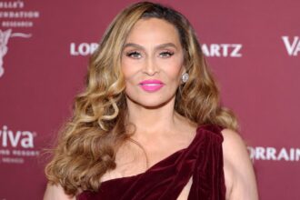 tina-knowles-stars-in-kurt-geiger’s-mother’s-day-campaign-london:-‘grandma-don’t-play-favorites’