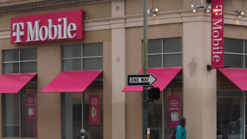 t-mobile-was-named-“best-mobile-network”-in-an-independent-speed-test-—-here’s-why